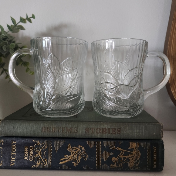 Vintage Arcoroc Canterbury Crocus Clear Glass Coffee Mugs Set of 3 - Picture 5 of 5